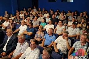 Projekcijom filma "Oluja", liturgijom i pomenom u Subotici obeležena godišnjica progona Srba 1995. godine
