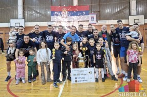 Mali fudbal: „Šeki enterijeri Real impeks“ pobednik  52.  Novogodišnjeg turnira