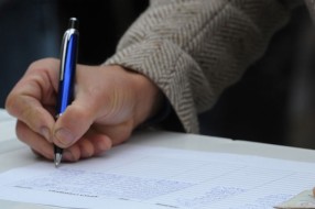 Potpisivanje peticije za izmenu Zakona o PIO i zdravstvenom osiguranju