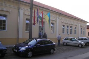 Nacisti ispred Nepkera