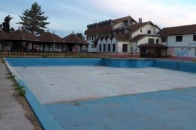Bazen u Bajmoku kreće u rekonstrukciju, kupanje od naredne sezone