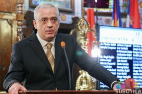 Gradonačelnik Bakić zaražen koronom, dobro se oseća