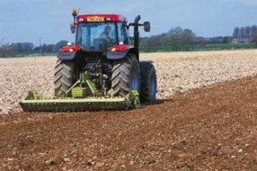 Iz kancelarije obrađuju oranice