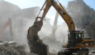 Skelet pored Otvorenog konačno se ruši