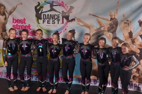 Zapažen nastup grupe "Stars" na međunarodnom plesnom takmičenju u Novom Sadu