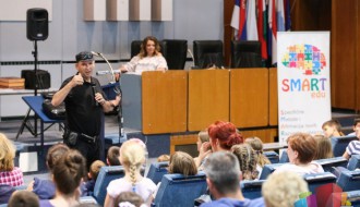 Trajno znanje kroz funkcionalno učenje