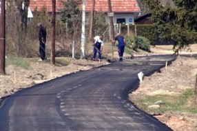 Ulica Petra Popovića Age dobija asfalt