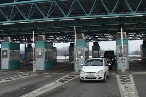 Bliže se praznici - gužve na granici