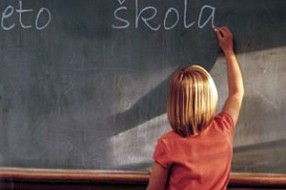 Gladni u školskim klupama
