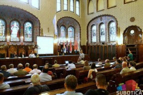 Održan okrugli sto na temu smanjenja poreza i doprinosa