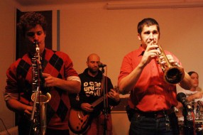Nastup benda "Lost Propelleros" u "Skladištu"