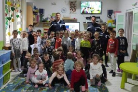Fudbal: Bivši kapiten Spartaka i mlade nade kluba posetili mališane u predškolskoj ustanovi