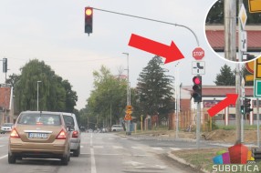 Promena regulacije saobraćaja na raskrsnici Senćanskog puta i Bajnatske ulice