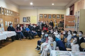 Deca predškolskog uzrasta izložila likovne radove u “Zmaju”