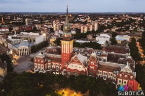 Obavezno nošenje maski i održavanje distance u zatvorenim prostorima, bez ograničavanja kretanja