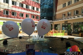 Humanitarna igraonica za decu u hotelu Galleria