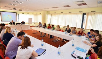 Strategija za inkluziju Roma do 2025: Uvođenje principa romske porodice