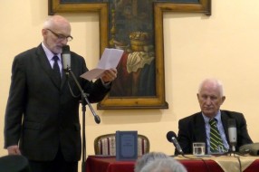 Promovisana knjiga akademika Matije Bećkovića "Prahu oca poezije"