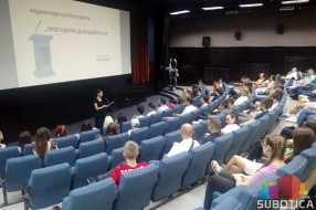 Subotički đaci učili o kulturi govora i izražavanju