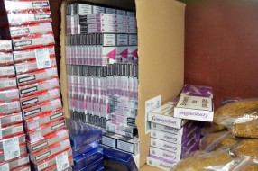 Policija zaplenila veću količinu rezanog duvana i paklica cigareta bez akciznih markica