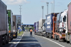 U Mađarskoj za vikend zabranjen teretni saobraćaj, upozorenje za prevoznike koji kreću prema granici