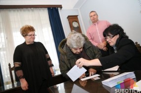 Podeljene prve besplatne penzionerske kartice