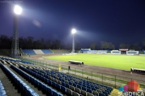Zasijali reflektori na Gradskom stadionu