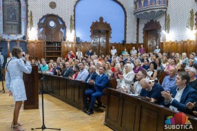 Počeli 12. "Zavičajni dani": Zavičaj nije samo geografija - to je uspomena, miris hleba i detinjstva