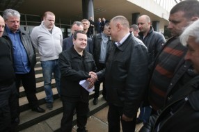 Prekinut štrajk poljoprivrednika - putevi prohodni