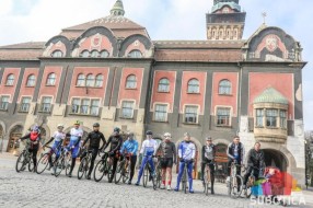 "Vera tour 2023" - balkanska biciklistička turneja duga 2.750 kilometara prošla jutros kroz Suboticu