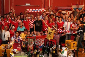 Hrvati organizovano bodrili "vatrene"