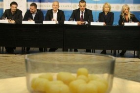 Dečje igre bez granica na bazenu