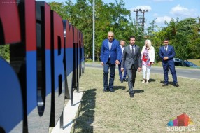 Uništavanje natpisa na mađarskom jeziku vandalski čin
