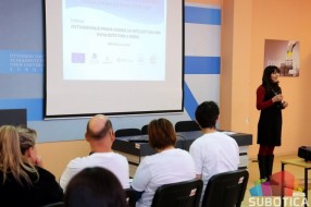 Podrška osnaživanju osoba sa intelektualnim invaliditetom