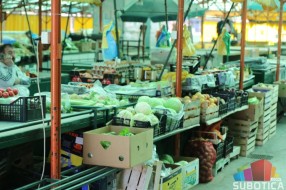 Pijace rade redovno, ali posećenost je slaba, zakupodavci pojačali mere dezinfekcije