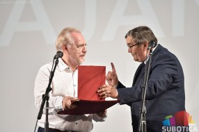 Brajanu Koksu uručena “Lifka”