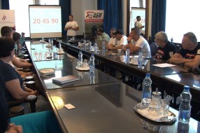 Održan trening bezbedne vožnje za mopediste