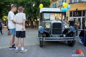 Oldtajmeri, istorija i jubileji na Gradskom trgu