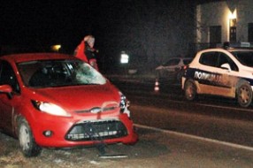 Auto usmrtio devojčicu