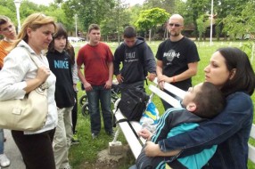 Umesto za matursku garderobu - novac dali za malog Aleksu
