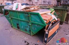 Kontejneri za kabasti otpad sledeće nedelje u Bikovu i Dudovoj šumi