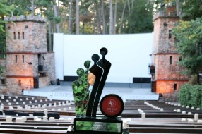 Gorki list Nagrada publike filmu "Devojka"   