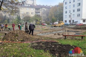 Obnavljaju se četiri dečja igrališta u gradu
