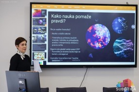 Pravni fakultet za privredu i pravosuđe ugostio učenike Hemijsko-tehnološke škole
