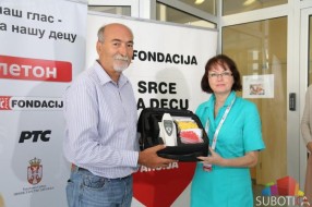 Porodilište u Subotici dobilo aparat za proveru sluha kod beba