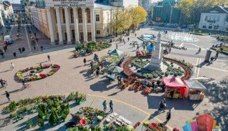 „Procvetao“ centralni Trg