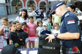 Dan policije obeležen uz prikaz opreme i naoružanja
