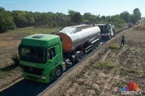 U toku radovi na uređenju atarskih puteva u Tavankutu i Maloj Bosni