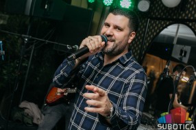 Humanitarni koncert Nebojše Vojvodića u Gradskoj kući