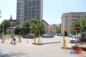 "Brza" rampa na parkingu kod Otvorenog univerziteta od septembra